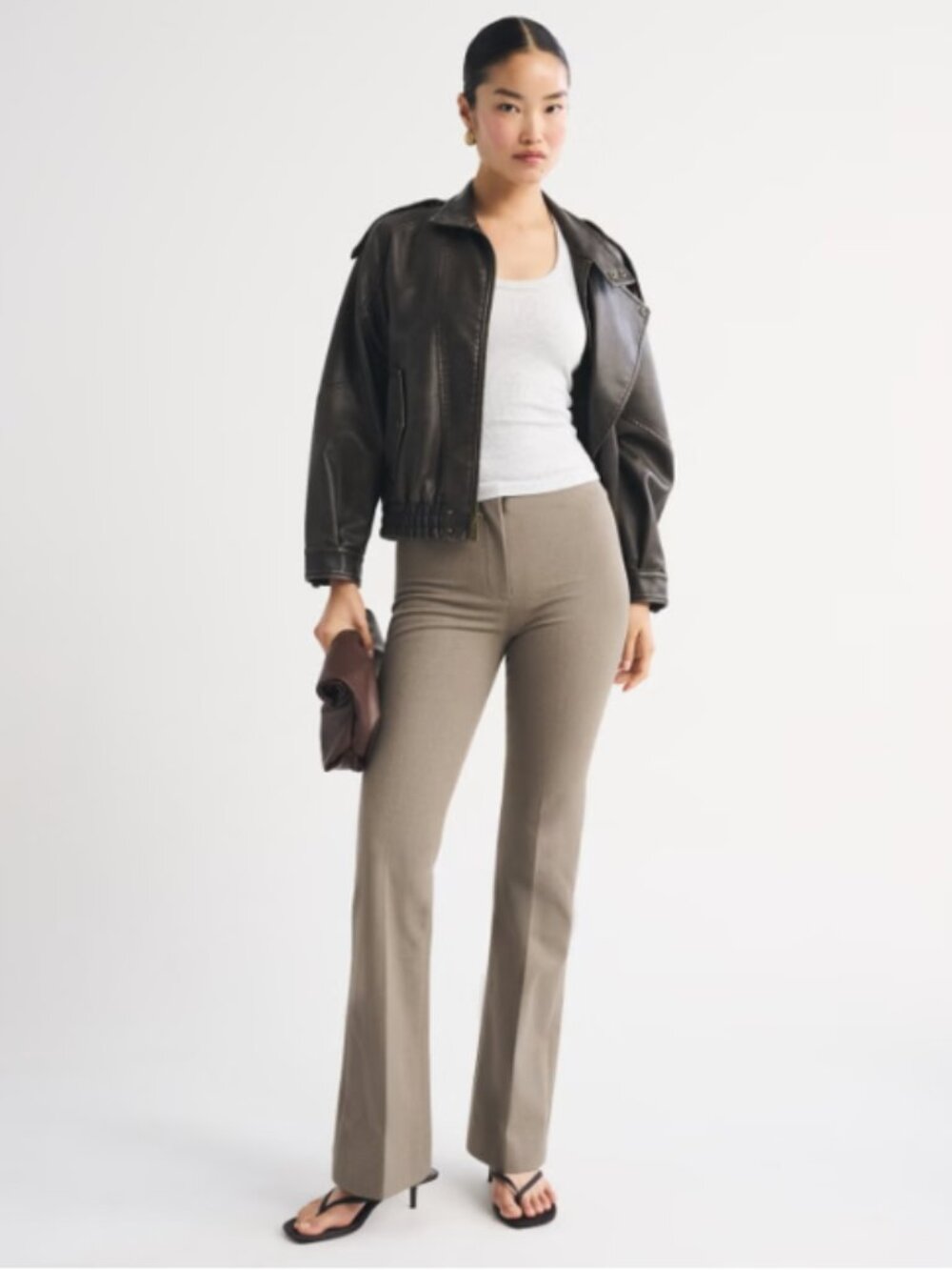 NWOT Abercrombie and Fitch A&F Forme Bootcut Pant in Dusty Brown sz 4